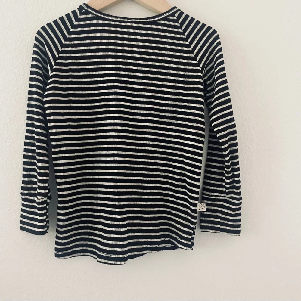 3 Piece Bundle - Black and Beige Cream Striped Childhoods Tops & Shorts - Picture 7 of 10